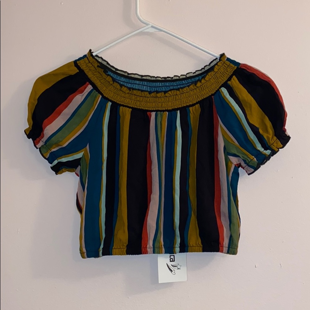 Striped scrunchy collar crop top